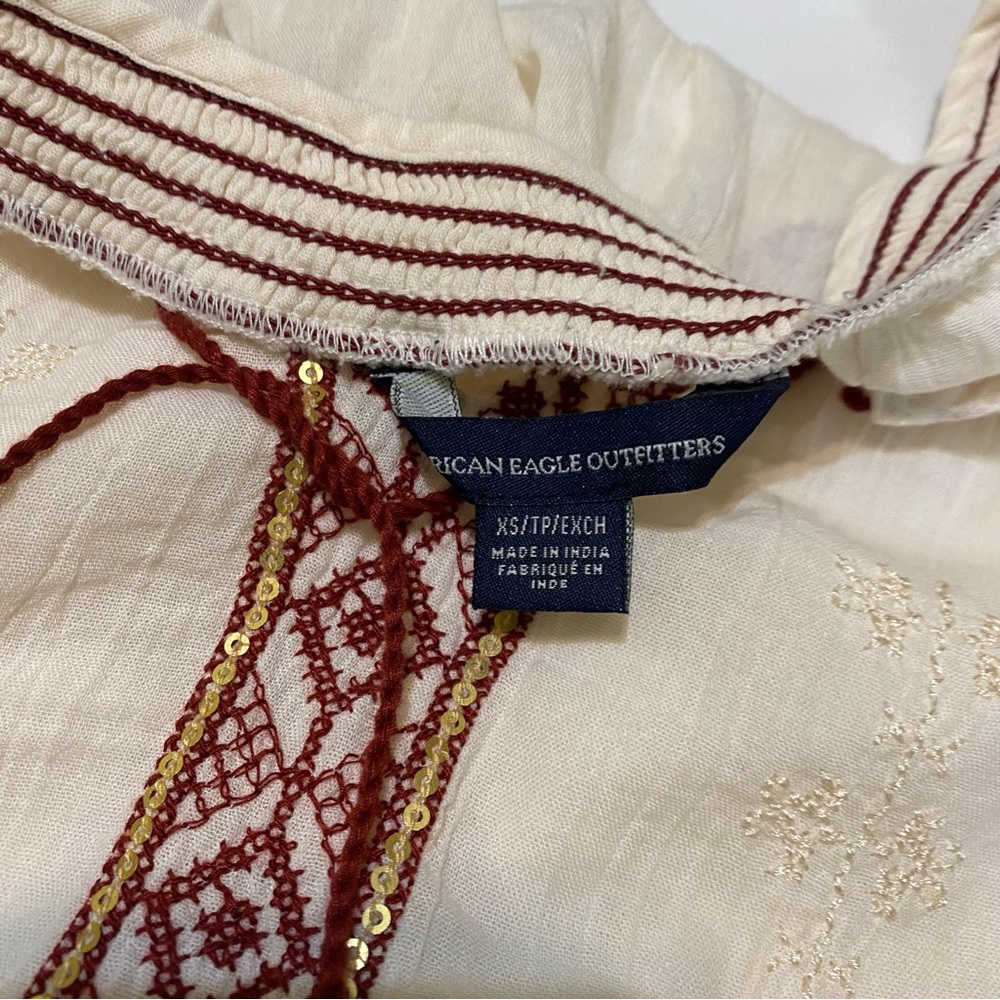 28. ⭐️American Eagle Outfitters Boho Cream Tie Front Blouse with Bib Collar - Picture 5 of 7